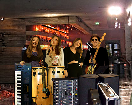 Ankunft der Band zum Auftritt in Harry's Bar